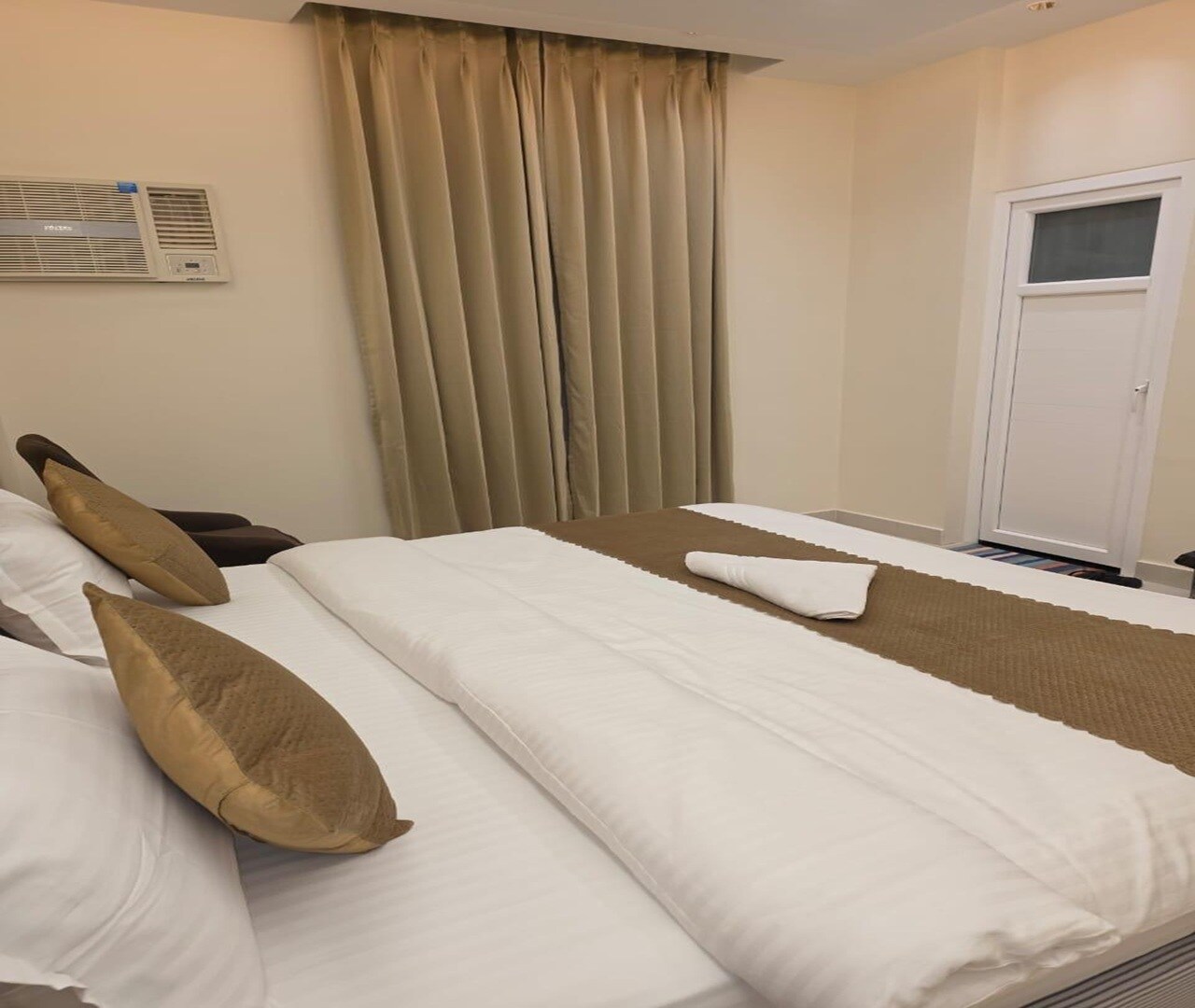 Sarvagya Inn