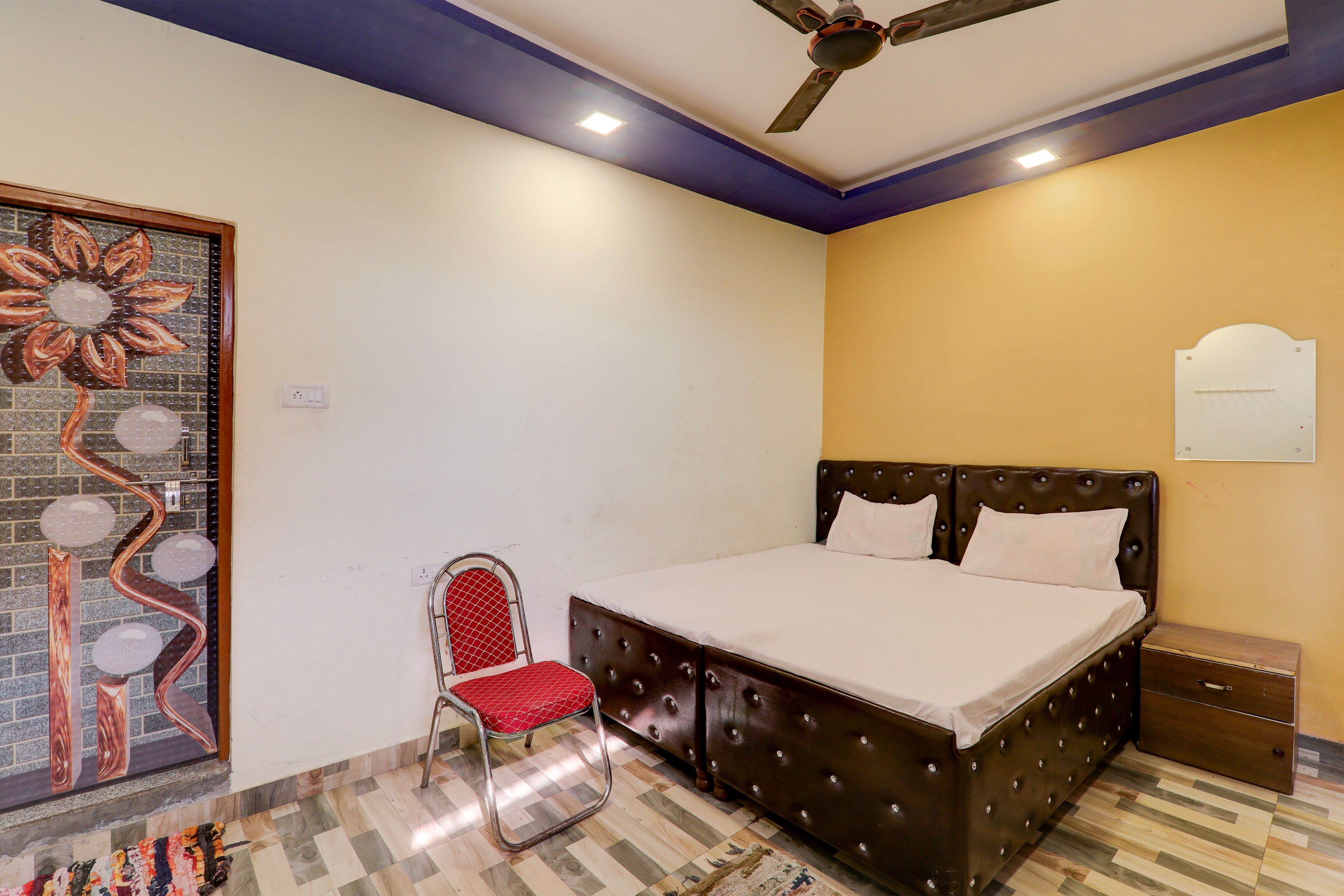 HOTEL O RG PALACE