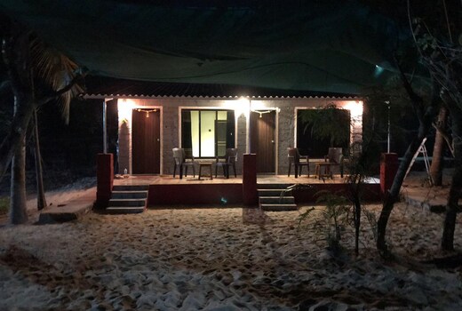 Salt Haven Beach side Cottage