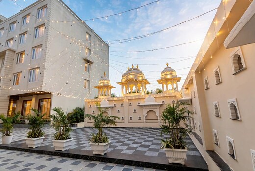 Hotel Sajjan Palace