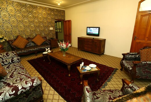 Harwan Resort