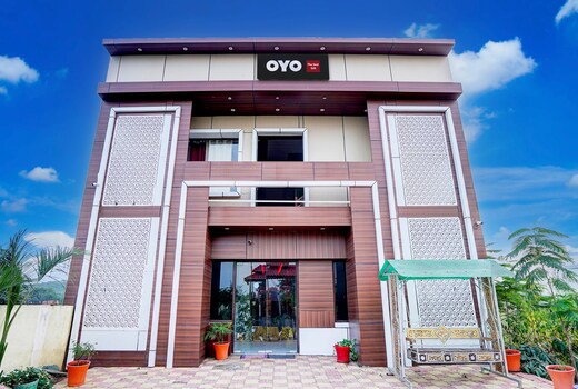 Hotel O The God Gift