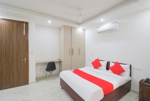 Hotel O Host Hub