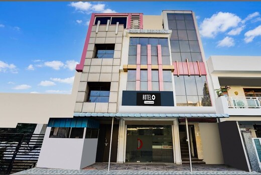 Super Hotel O, Kaveri Path, Mansarovar