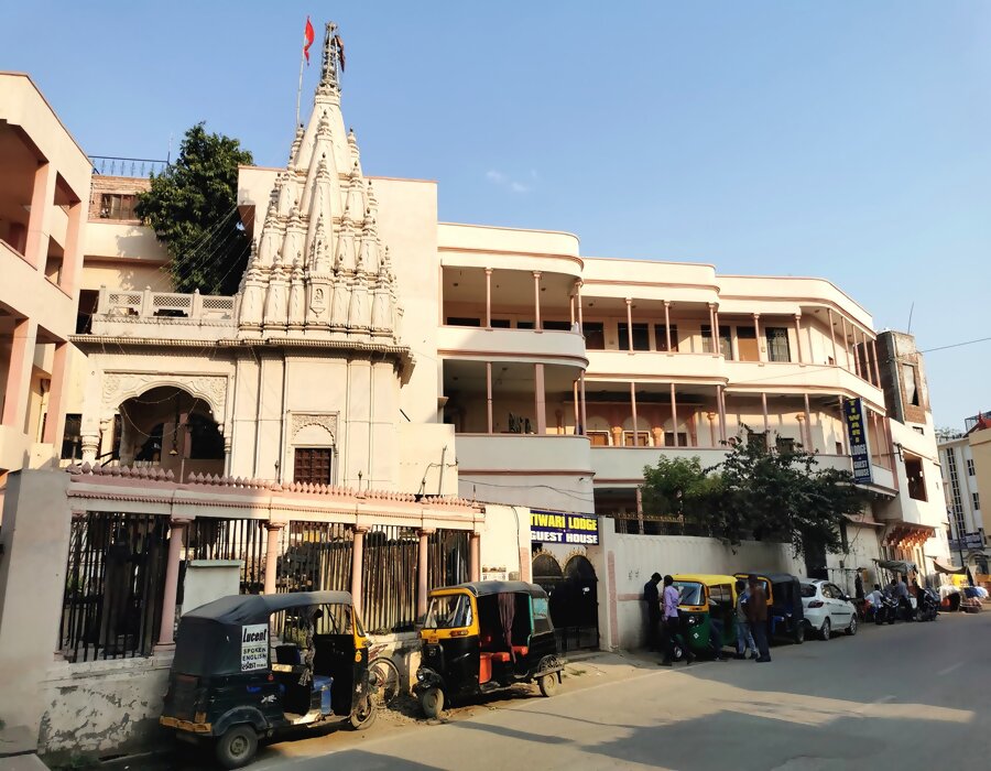 Tiwari Lodge