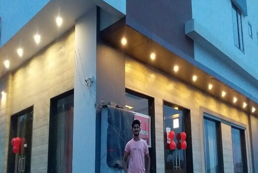 HOTEL RANJI,