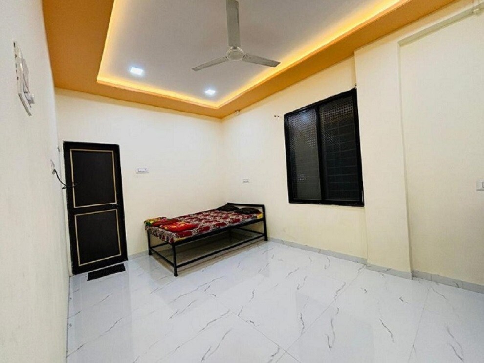 Martand Bhaktniwas & Lodging