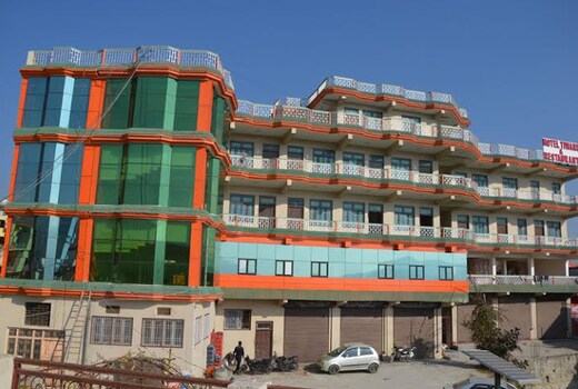 Tiwari Hotel & Restaurant