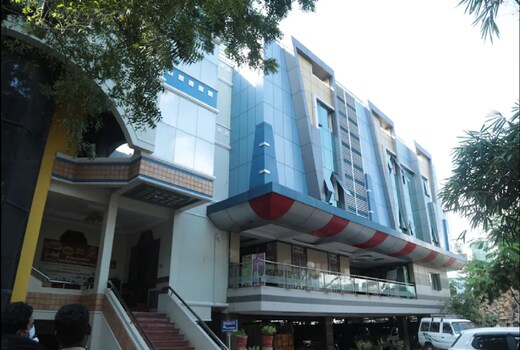 Hotel Selvies,Thiruvarur