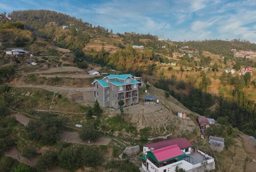 Thapa Farms, Koti (Kufri-Chail Road)