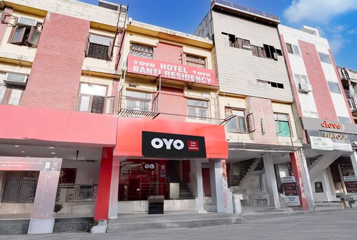Hotel O Banti Residency