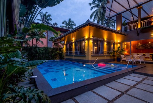 Beach holiday Pool Service Candolim 4br