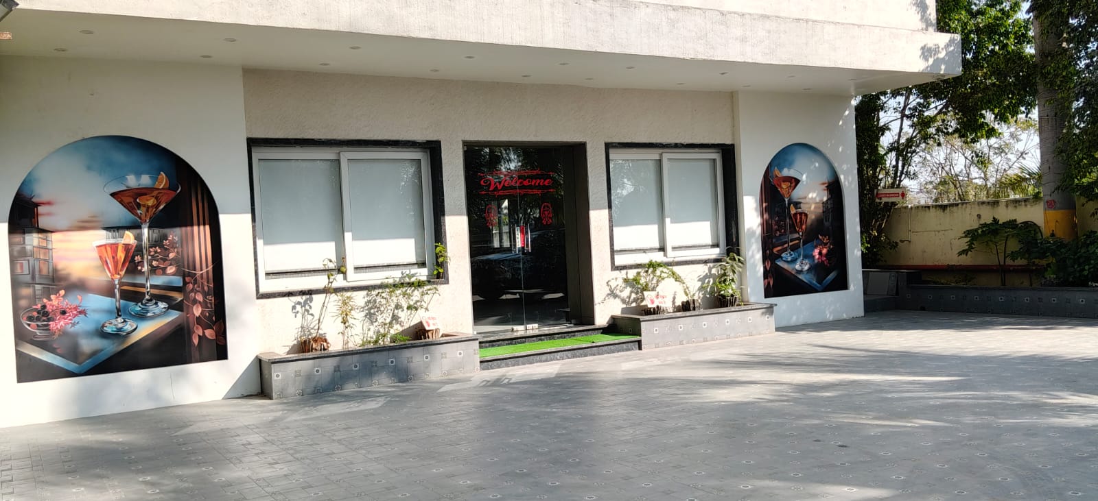 Hotel Kashish Garden & Restaurent