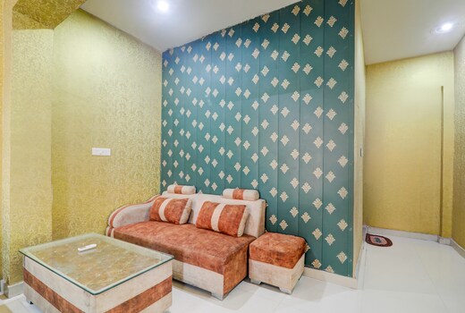 HOTEL O YASH RAJ PALACE