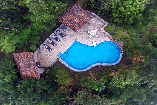 Kanha Earth Lodge