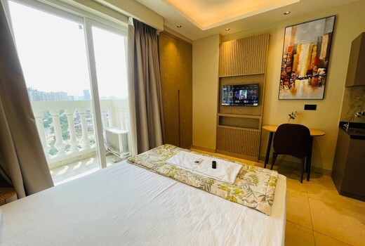 Beige House 1BHKs - Meraki Stays II PKS Town Central