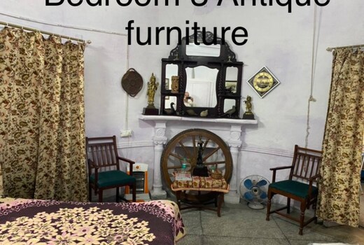 Moon Wind Private Room in 150 Years Old Bungalow