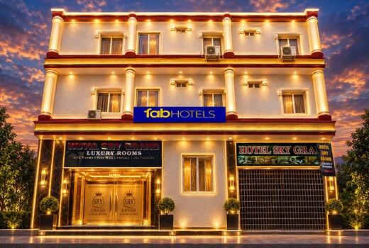 FabHotel SRY Grand