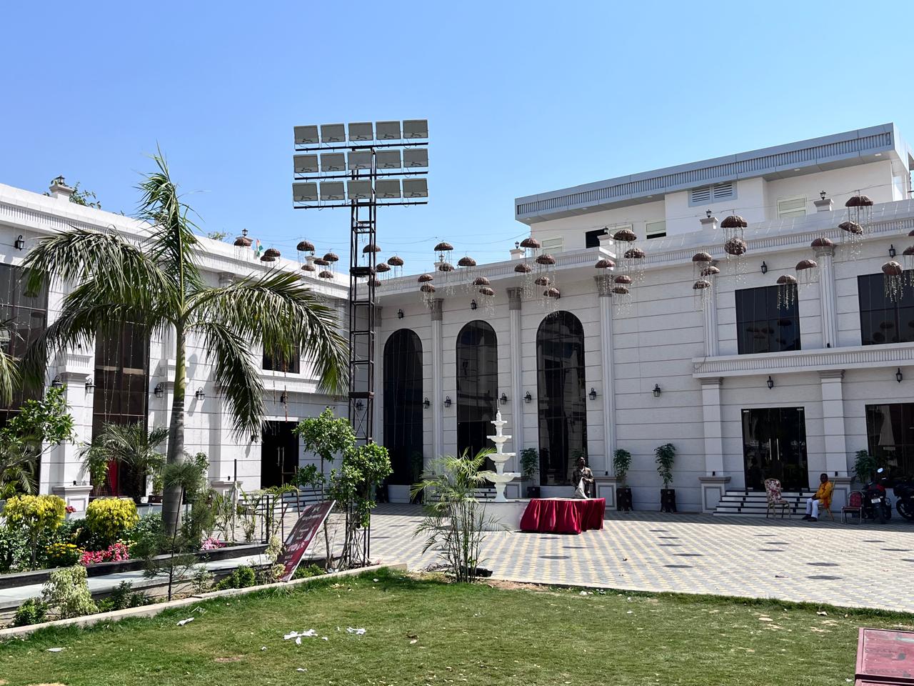Hotel Divine Banaras(Resort)