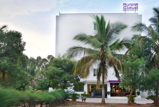 Purple Cloud Hotel