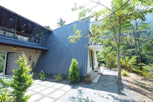 FARMHOUSE MANKULAM, Off-Munnar by STAY UNIK