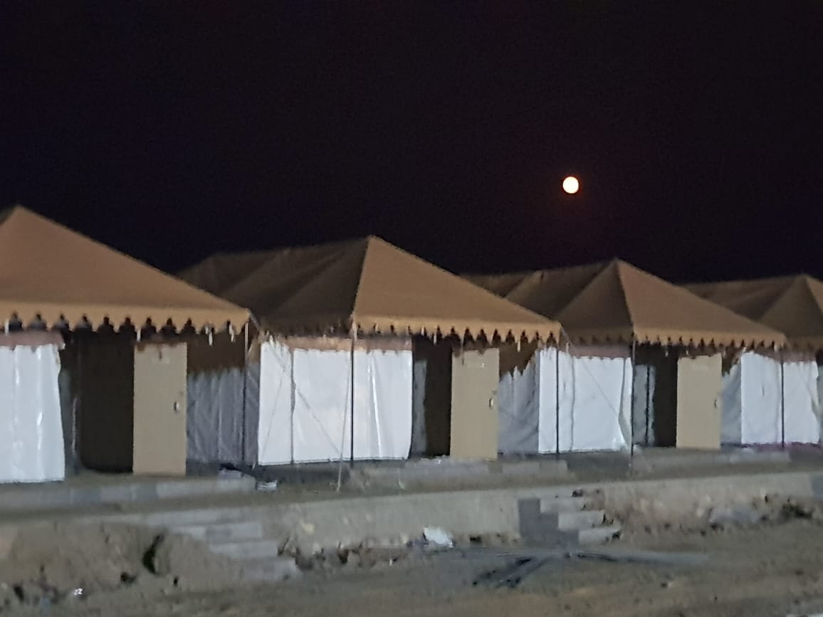 DESERT INN CAMP