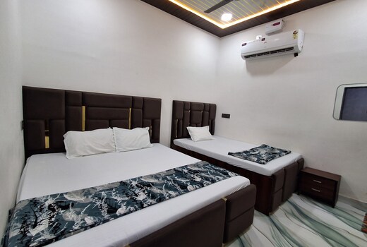 Vanshika Homestay