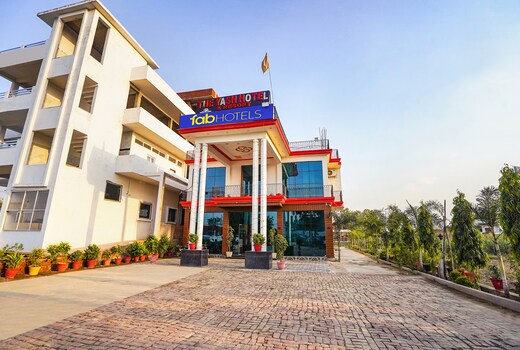 FabHotel The Yash Resort