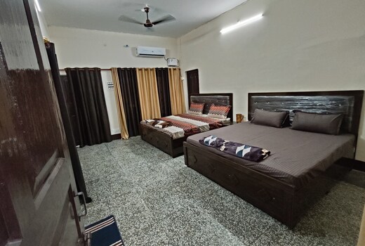 Anand Home Stay