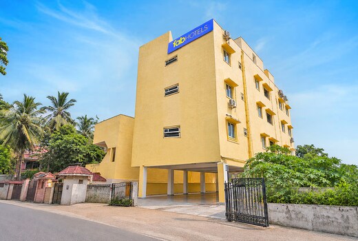Fabhotel V Inn Rooms - Nr Sree Ramanatheeswarar temple