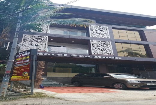 HOTEL SEA ROCK