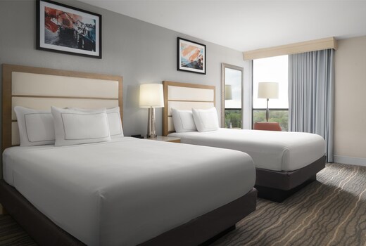 DoubleTree by Hilton Virginia Beach