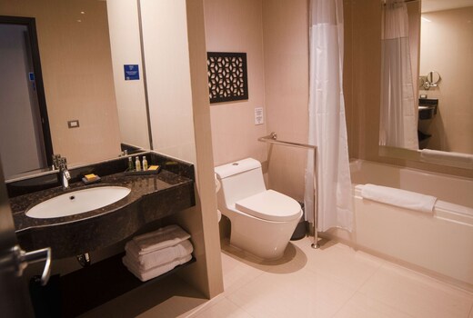 DoubleTree by Hilton Trujillo