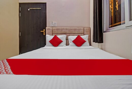 Hotel O Hotel Krishna Palace