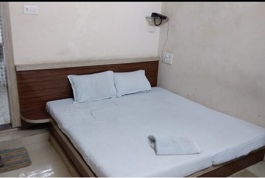 Hotel Mrityunjay by WB Inn