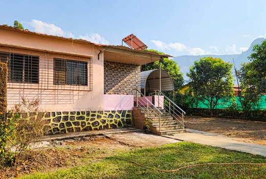 Ave Maria Farm house