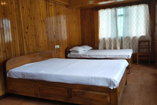 Saru Homestay