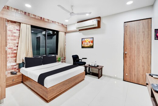 Collection O Kudasan Gandhinagar Formerly Hotel Royal Mansion