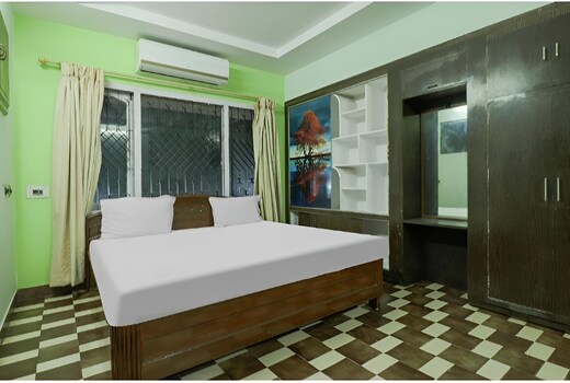 NARESH LIVE INN GUEST HOUSE
