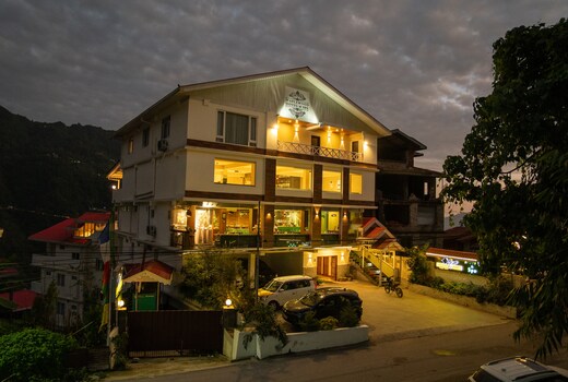 Maplewood Hotel & Spa