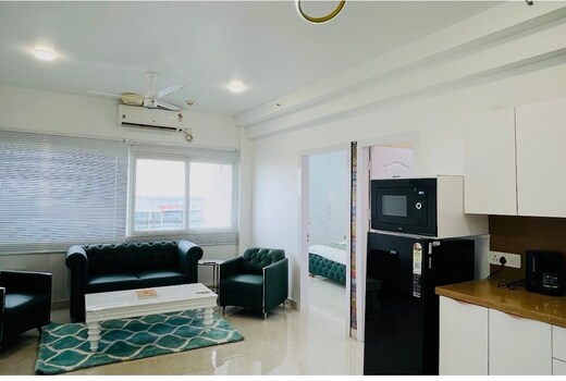 OvikaLiving Signature Stays