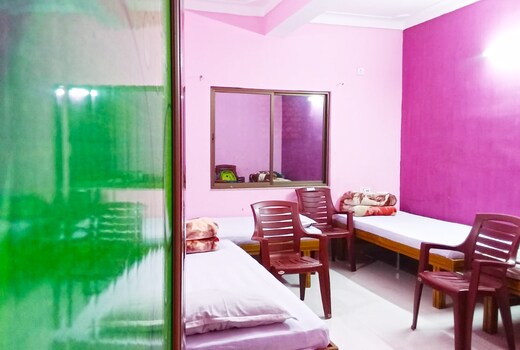 Backpackers Cube