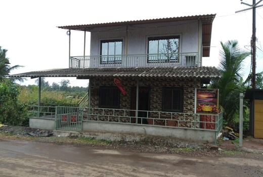 Star Delight Stay and Dine