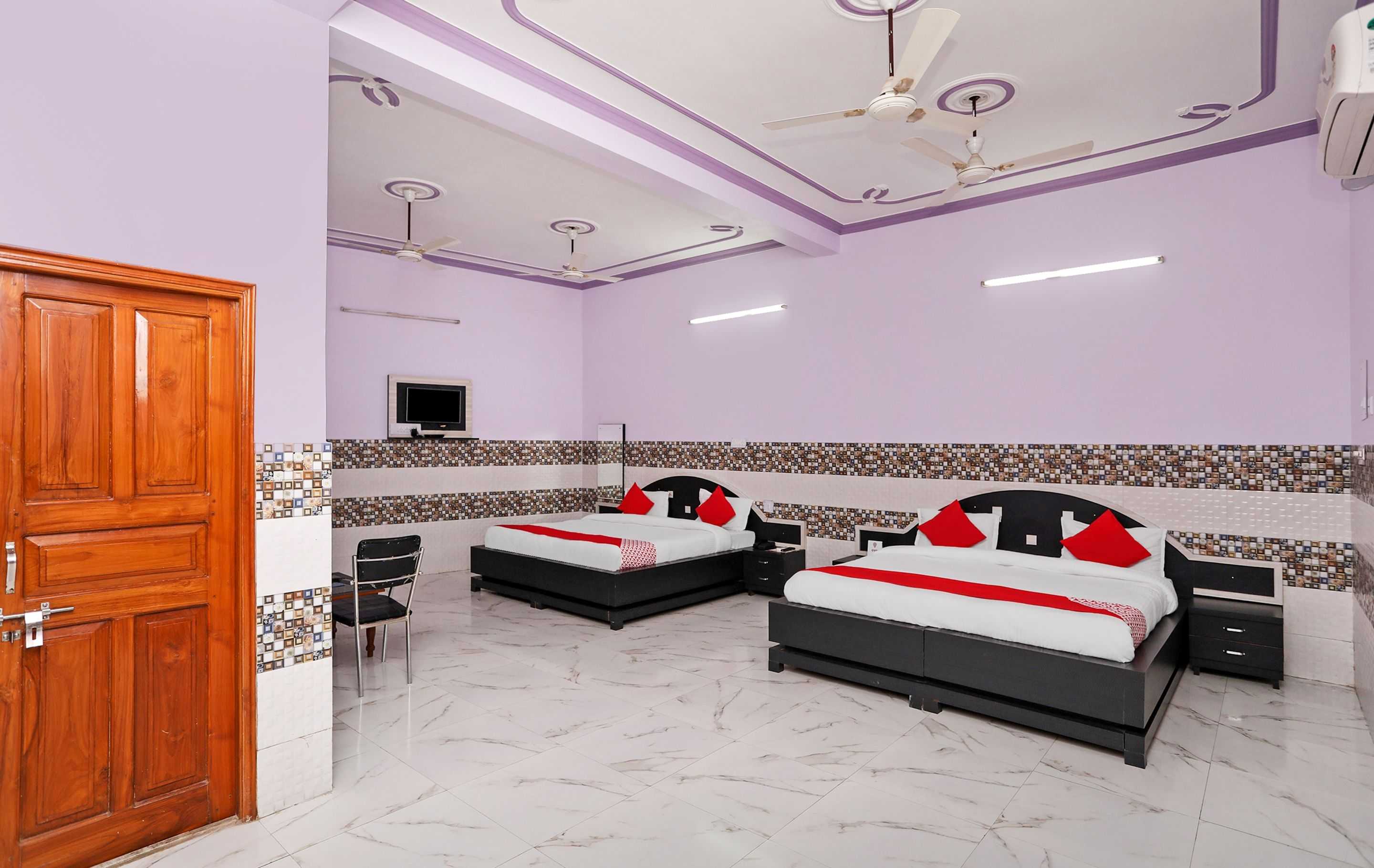 Hotel O Chaitdeep Palace Lawn and Guest House