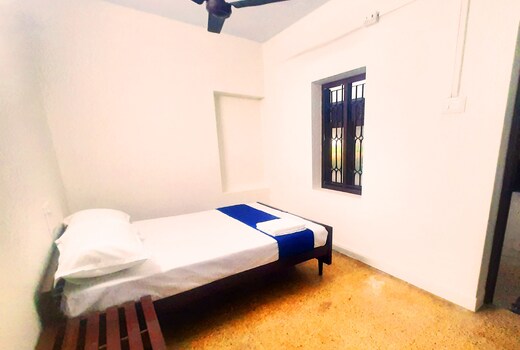 Hotel Rajarajan