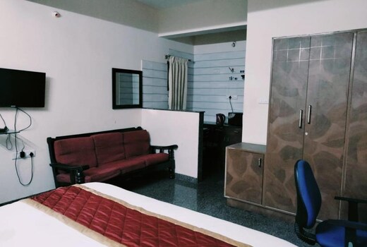 Hotel O G Grand