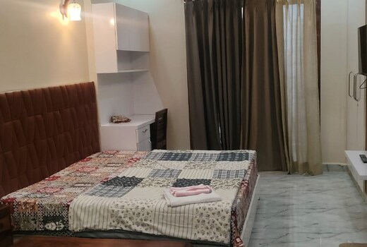 Ufairia Bliss Chalets Studios Noida Extension