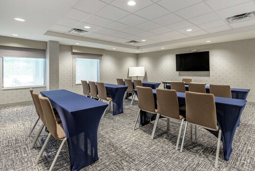 Hampton Inn by Hilton Camden