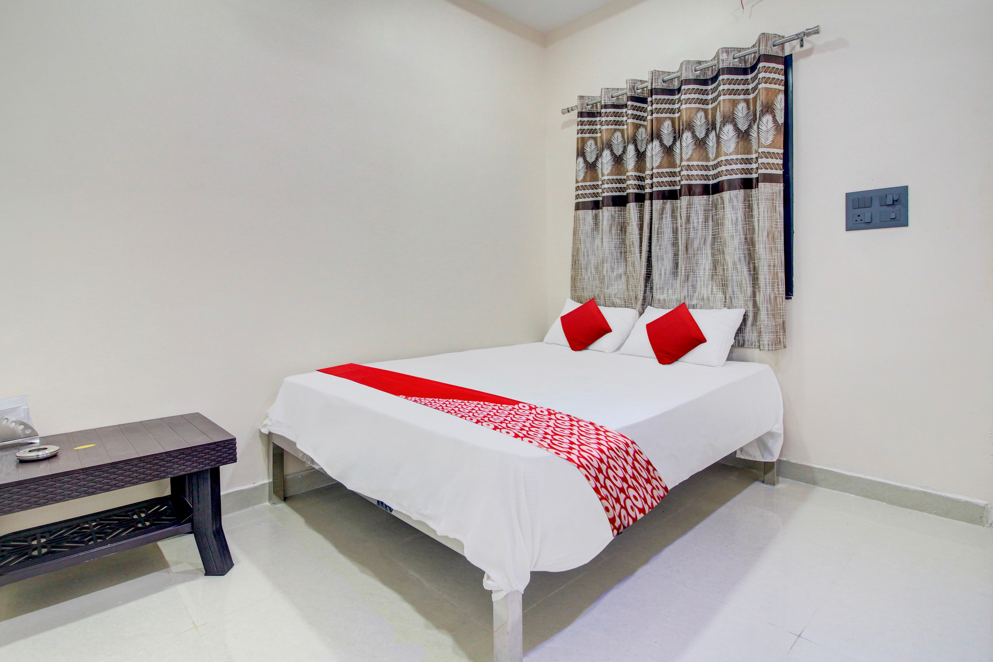 Hotel O Roman Inn