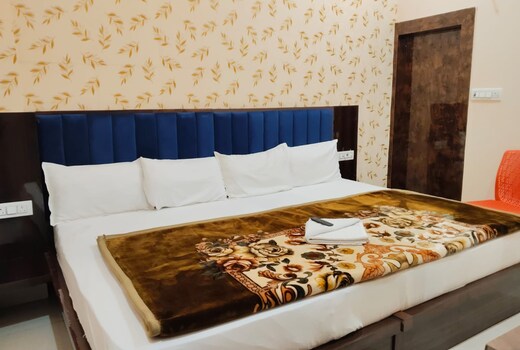 HOTEL MADHAVAM INN